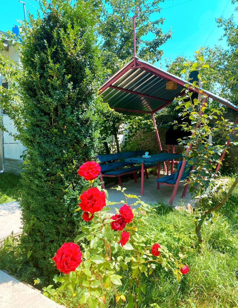 Green Garden Hotel Dilijan Exterior foto
